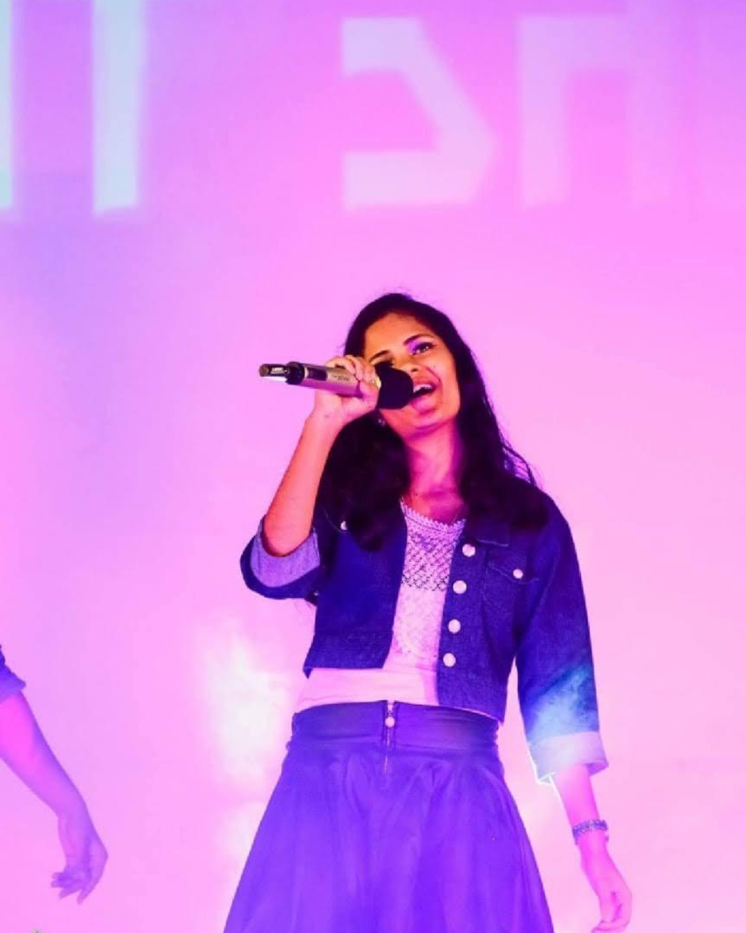 Final talent show group performance